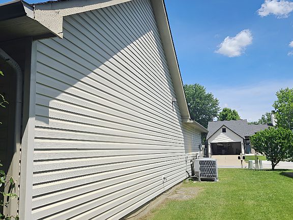 5th image of 1809 Emerald Pines Ln