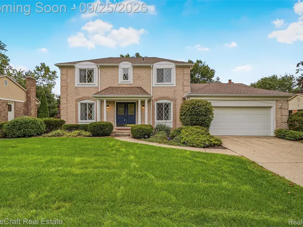 9639 N Canton Center Rd, Plymouth, MI 48170