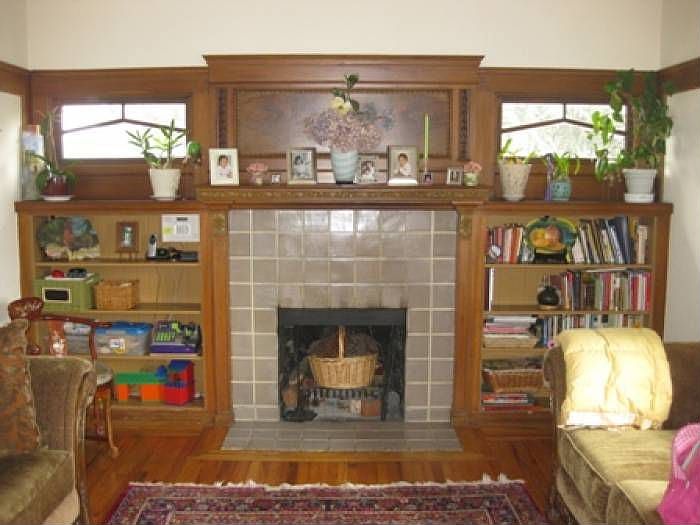 Fireplace/Mantel