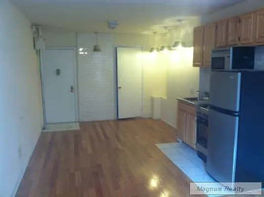 Rented by Magnum Realty Holdings, LLC | media 28