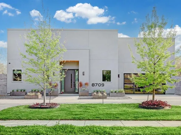 8709 Westview Dr, Houston, TX 77055