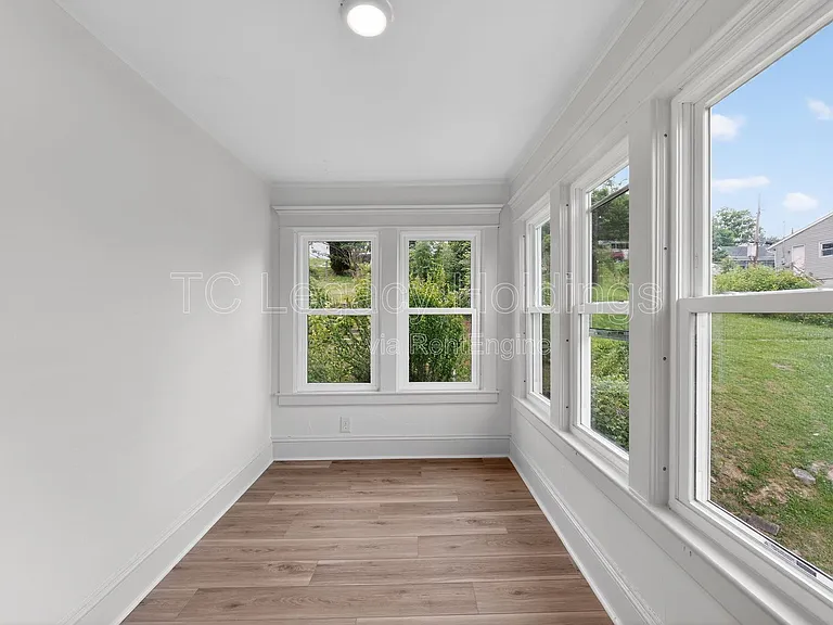 1527 Farland Ave — Photo 22