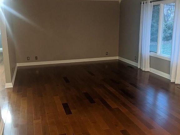 3rd image of 5411 Bison Dr