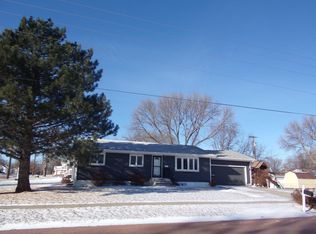 1201 N Capital St, Mitchell, SD 57301