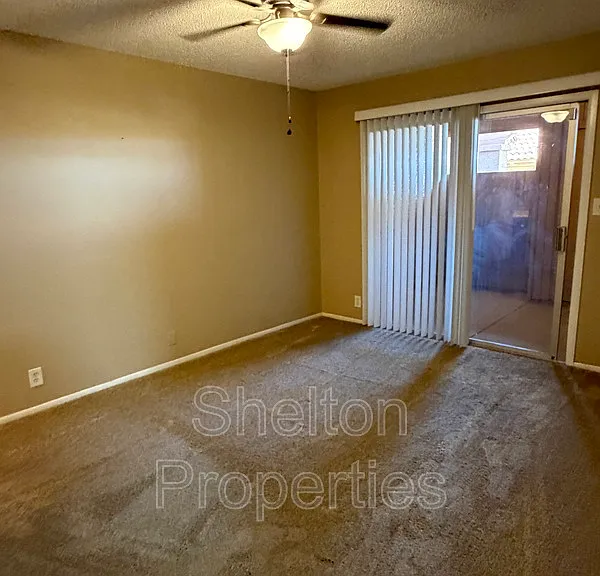 501 W Tonopah Dr #7 — Photo 10