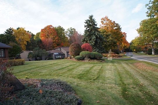 5th image of 743 Bay East Dr