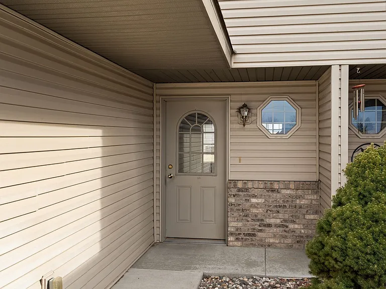 1208 Eastwood St — Photo 25