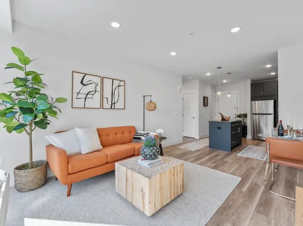 54 Flagship Street image 1 of 19