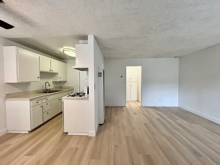 1808 Spreckels Ln #7 — Photo 1