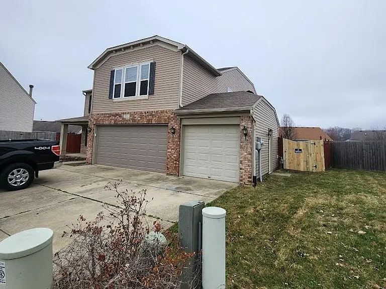 8614 Hopewell Ct — Photo 2