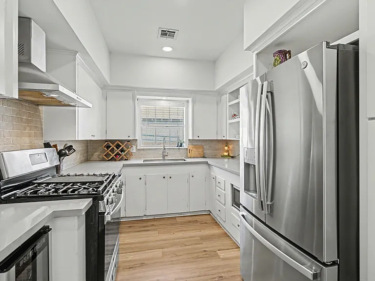 2804 Arlington St #A — Photo 6