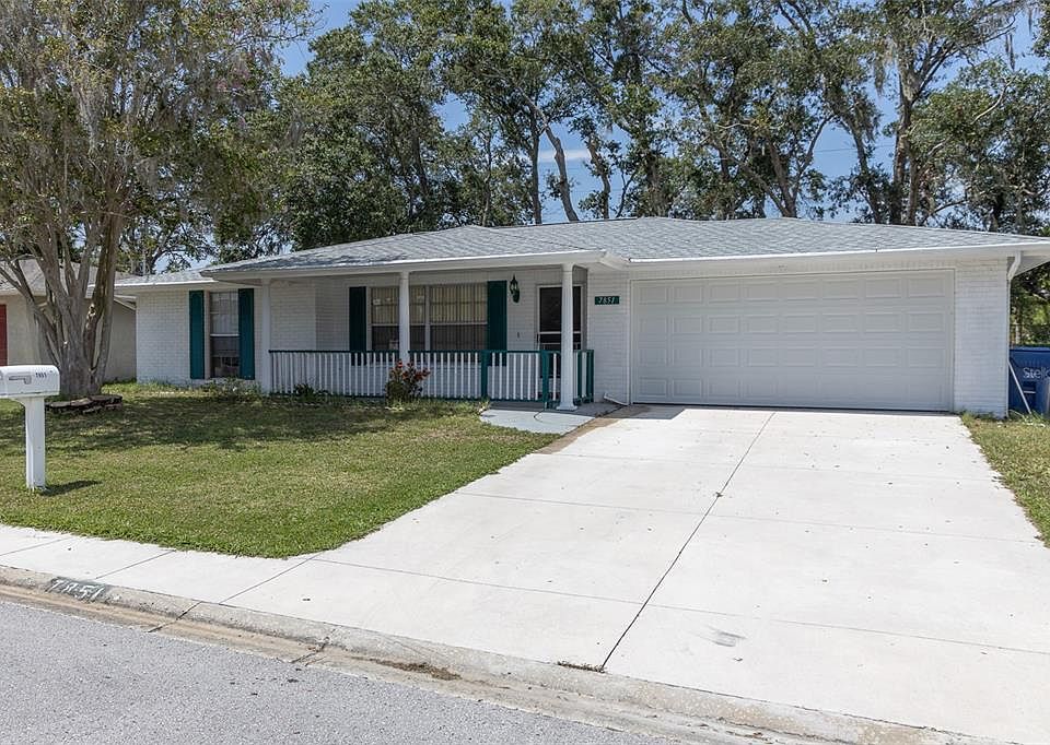 1st image of 7851 Foxwood Dr