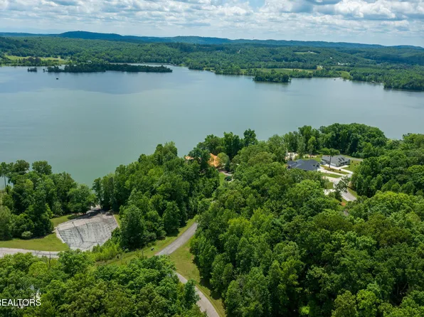 127 E Shore Dr, Rockwood, TN 37854