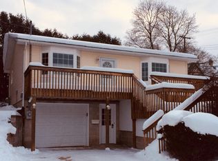 400 Rush St, Petoskey, MI 49770