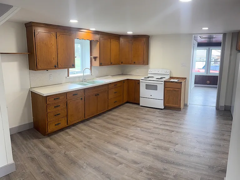 242 Summitville Rd — Photo 5