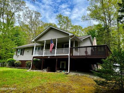 61 Paupack Point Rd, Hawley, PA, 18428