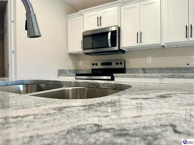 3 bed, 1450 sqft, $1,600 — Photo 4