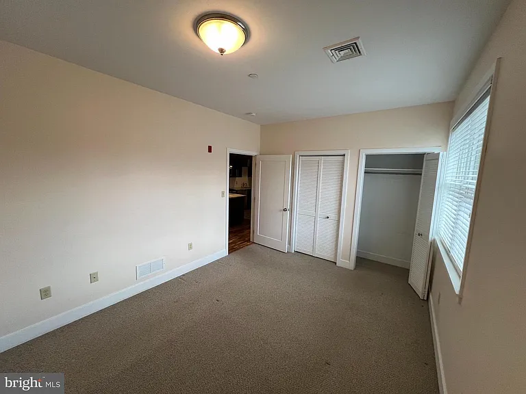7733 Winston Rd — Photo 11
