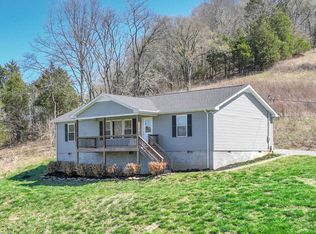 11 Friendship Hollow Rd N, Pleasant Shade, TN 37145