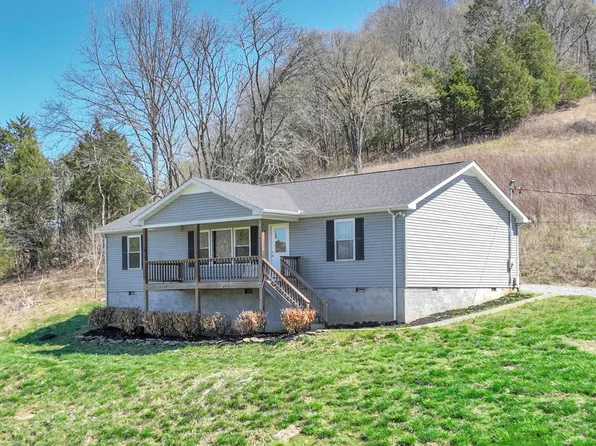 11 Friendship Hollow Rd N, Pleasant Shade, TN 37145