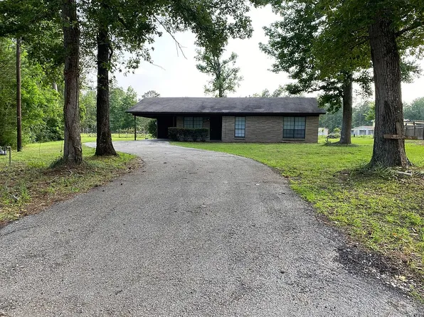 4208 Oakwood Dr, Lufkin, TX 75901