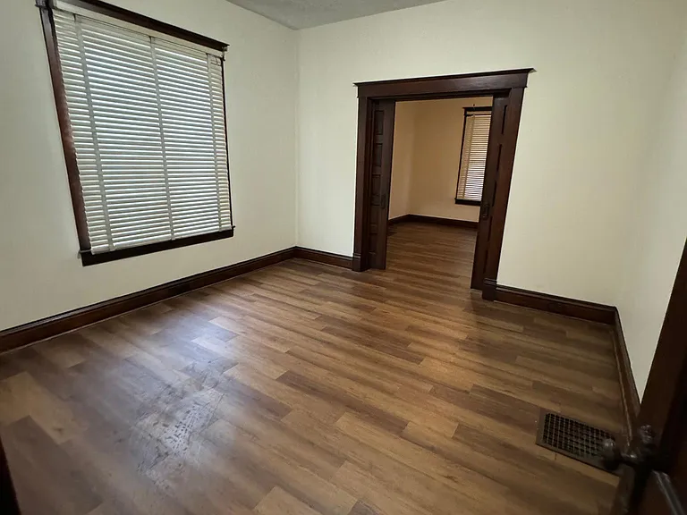 2706 Hale Ave — Photo 2