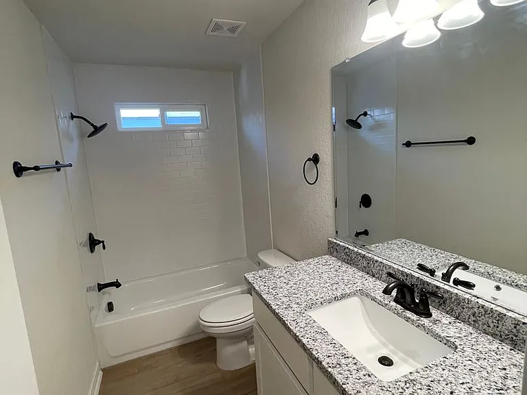 10334 Lynwood Br #102 — Photo 17