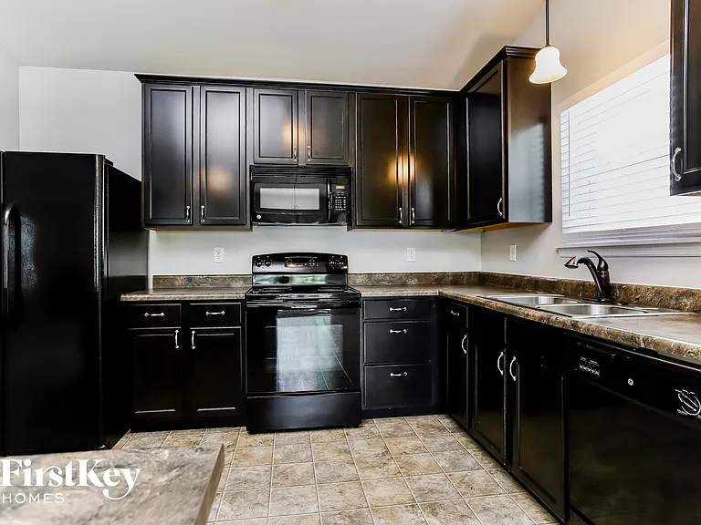 234 Wabash Woods Way — Photo 5