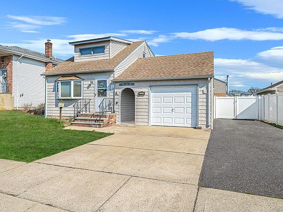 2nd image of 3659 Ionia Street