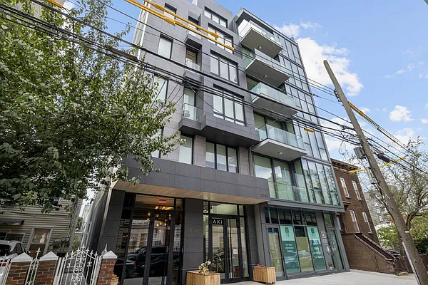 Rented by Compass | media 27