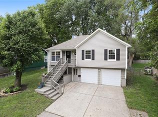 5604 Reeds Rd, Mission, KS 66202