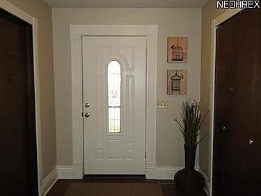 3rd image of 4712 Ledgewood Dr