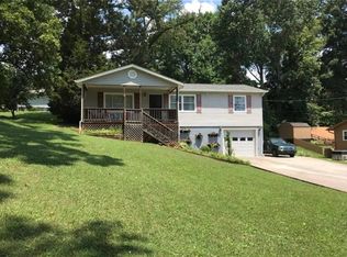 3247 Wilderness Rd, Knoxville, TN 37917