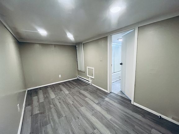 4th image of 504 N Church St