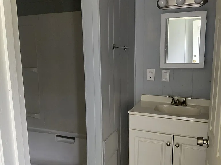 60 Pond St — Photo 6