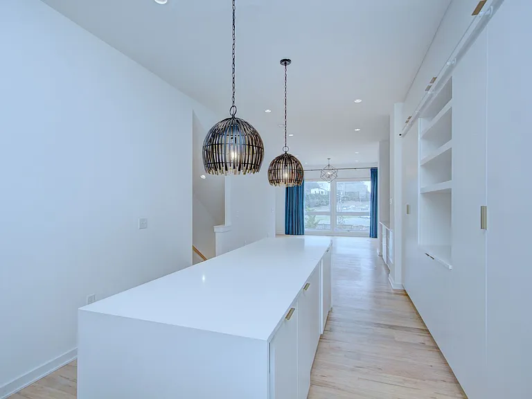 2737 Shenandoah Ave — Photo 10