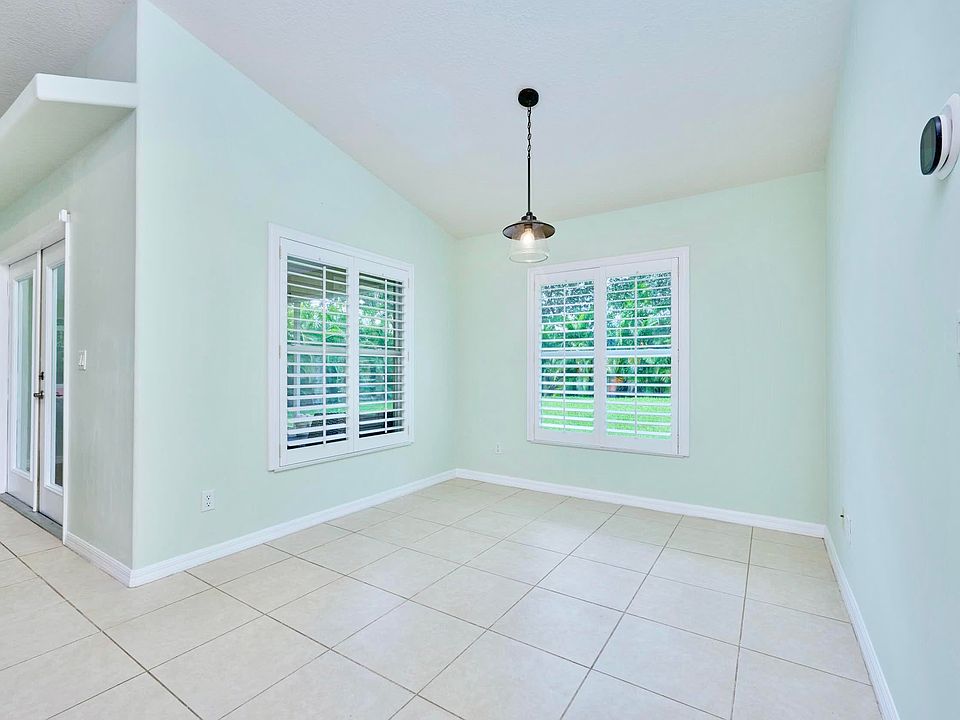 1st image of 4705 Stephanie Lane SW