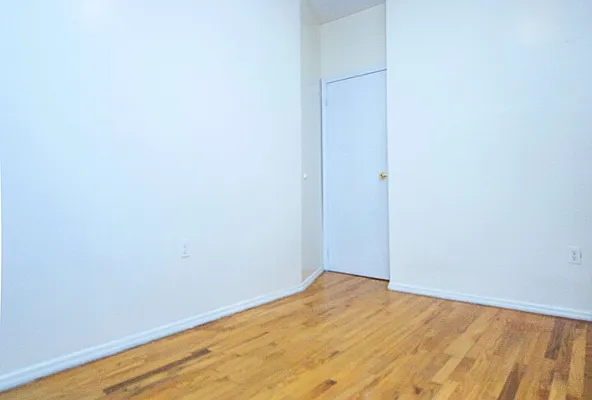Rented by Nooklyn NYC LLC | media 57