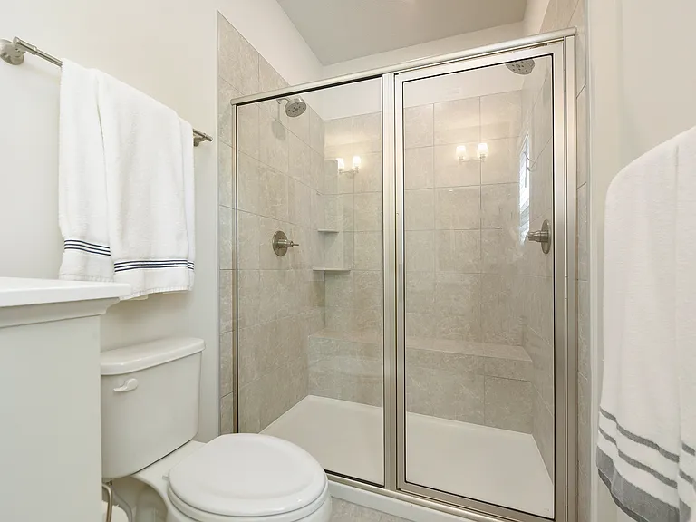 409 Spruce Ln — Photo 19