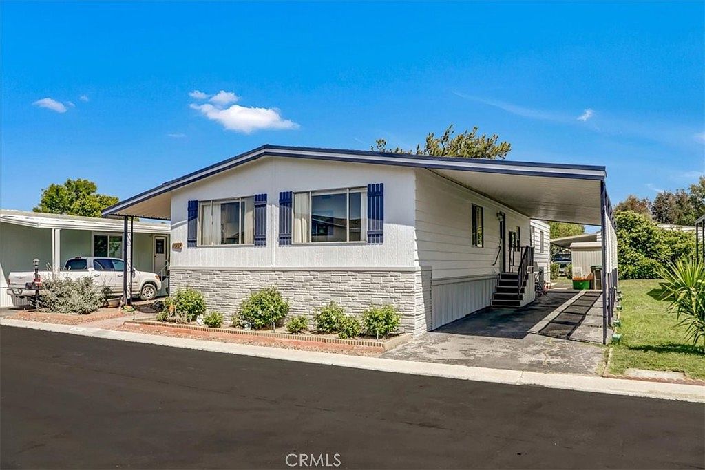 21437 W Brier Way, Santa Clarita, CA 91350 | MLS #AR23089314 | Zillow