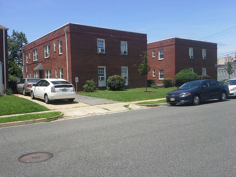 1st image of 204 S Veitch St APT 4