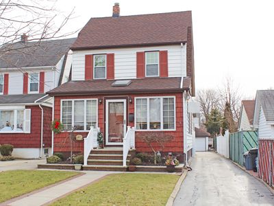 24816 88th Rd, Jamaica, NY, 11426