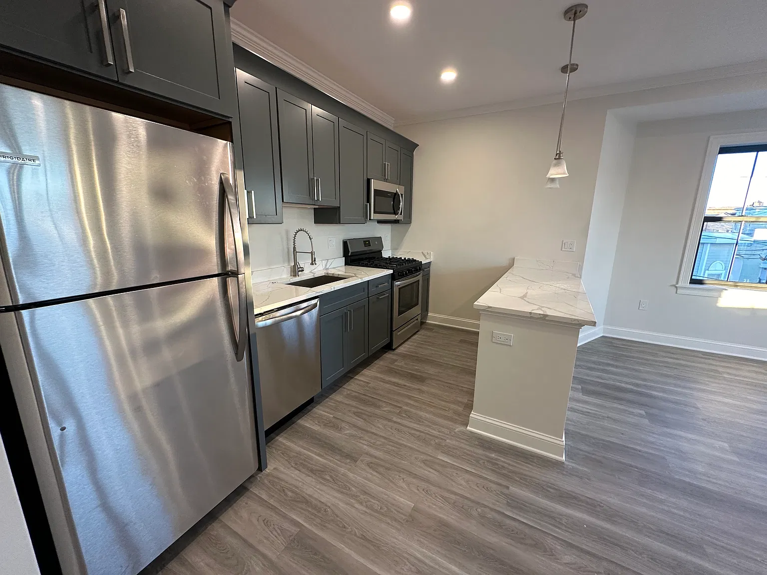 1 bed, $2,250 — Photo 2