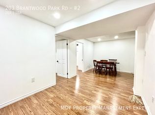 203 Brantwood Park Rd #2, Brantford, ON N3P 1Y8