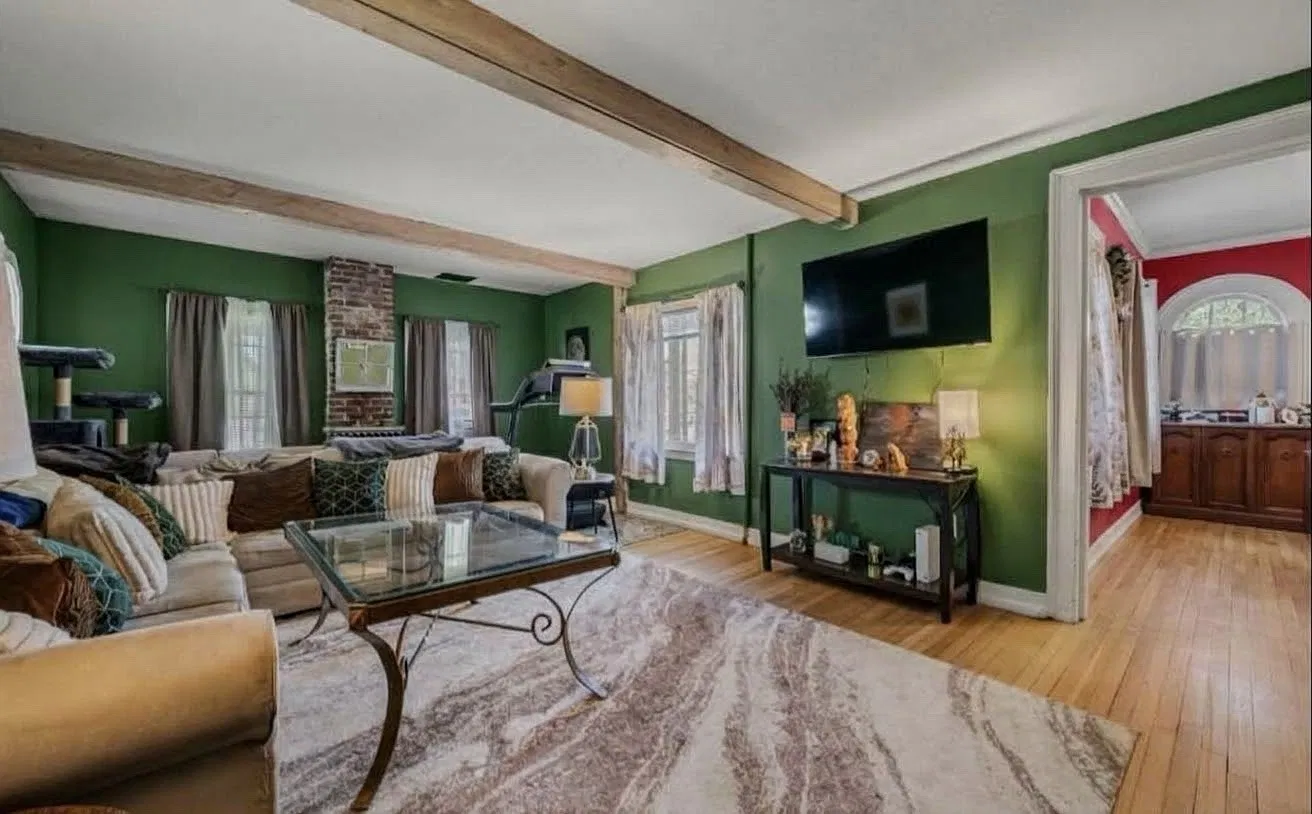 2 bed, 1500 sqft, $2,400 — Photo 2