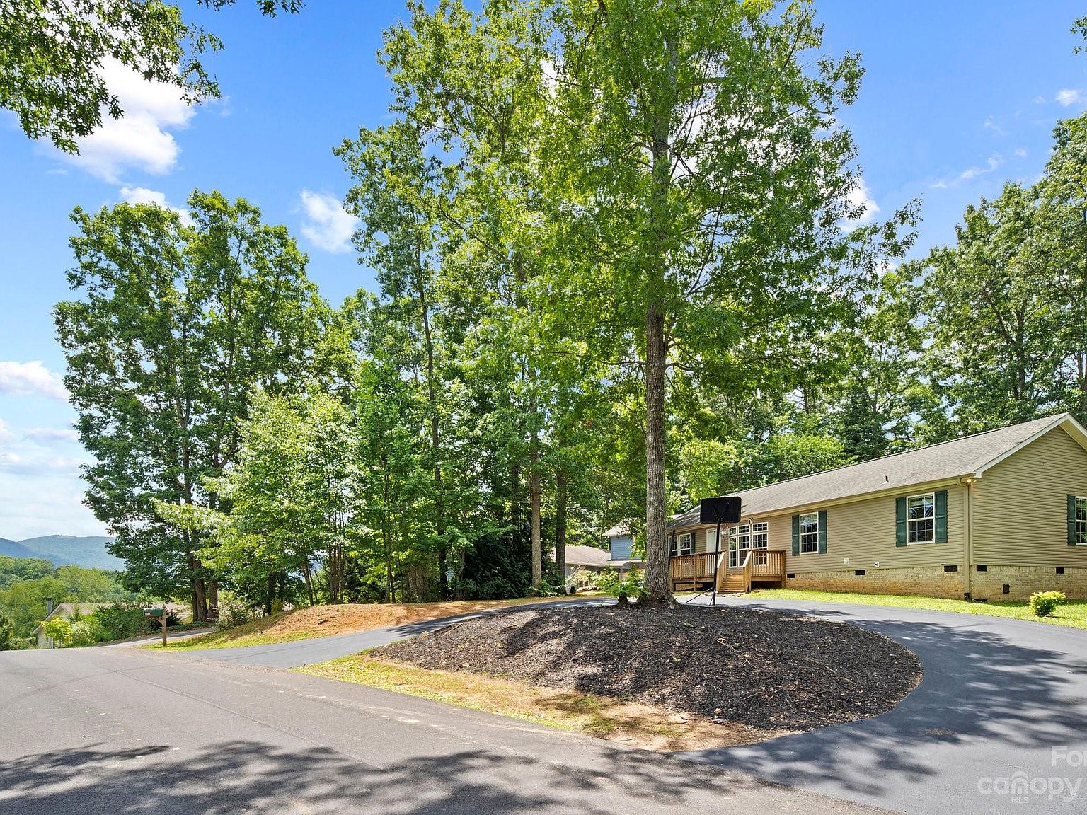 28 Enochs Way, Fletcher, NC 28732 Zillow