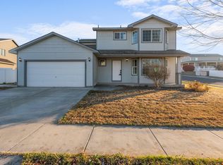 1310 E Hurlburt Ave, Hermiston, OR 97838