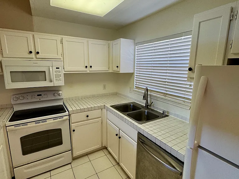 68-3907 Paniolo Ave #504 — Photo 8