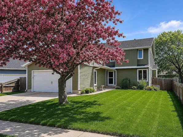 2516 White Oak Dr, Ames, IA 50014