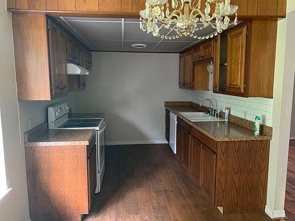 2nd image of 2409 Brierwood Ct